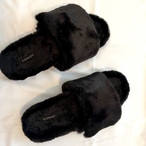Vionic Dream Plush Slipper - size 7, Black